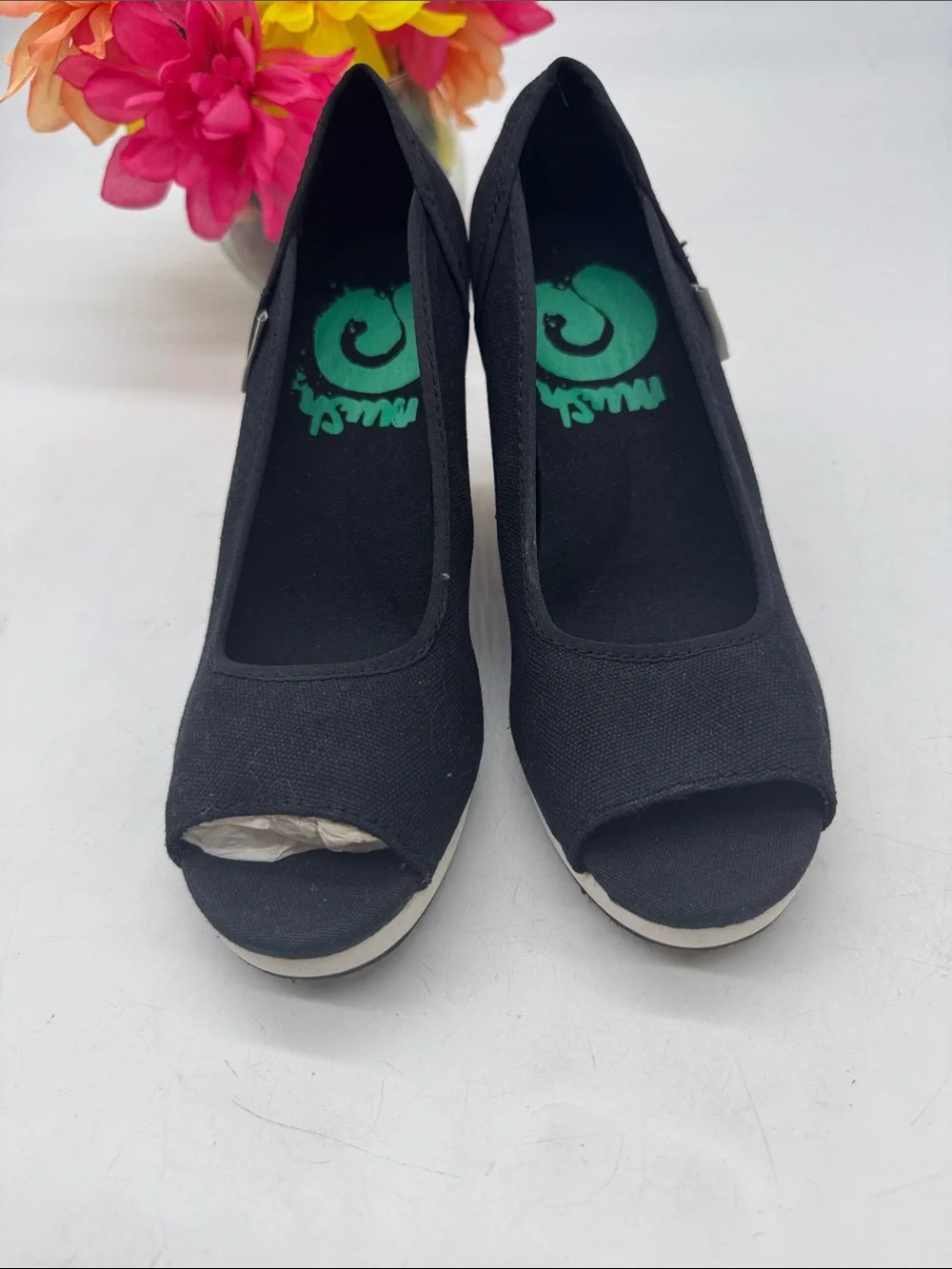 Teva Black Canvas Peep-Toe Wedge Heels Much Size 5 KET10160A